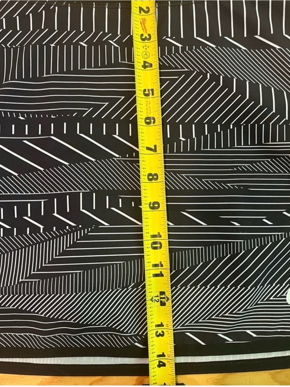 Nike Women's Black Patterned Golf Skort - Picture 6 of 7